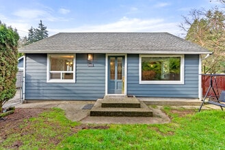 Building Photo - 3311 Gull Harbor Rd NE