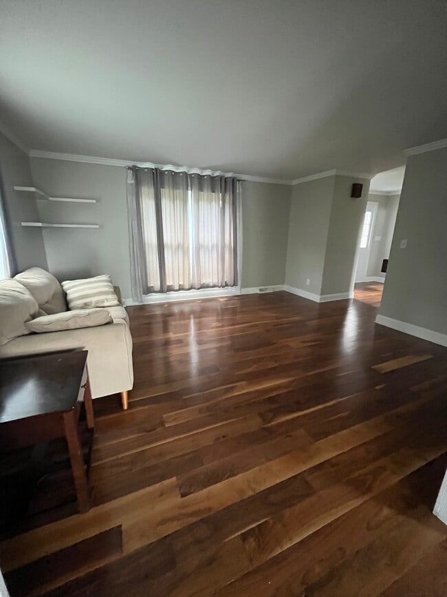 Foto del edificio - 836 Augusta Ave