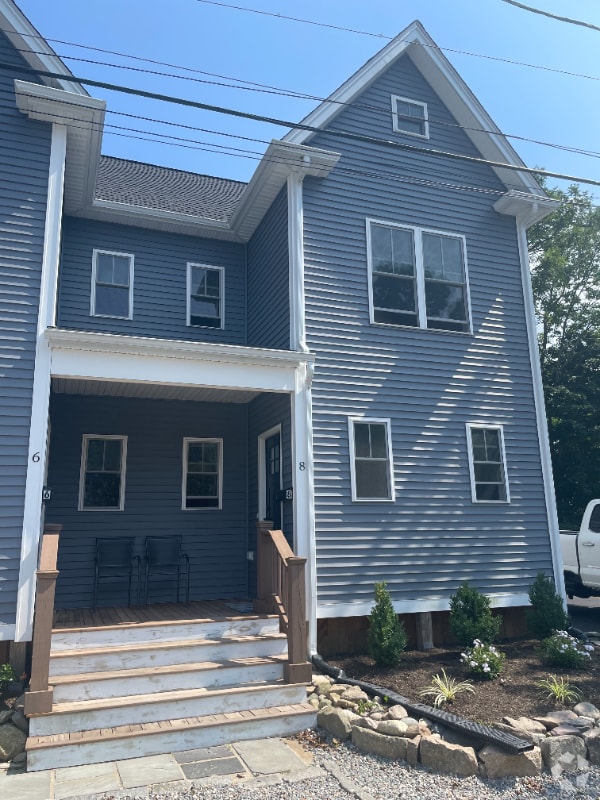 Building Photo - 8 Fales Pl