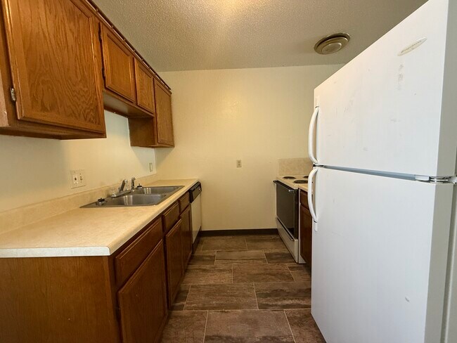 Foto del edificio - 53 Hillside Ln