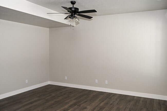 Foto del edificio - 2246 1180 W