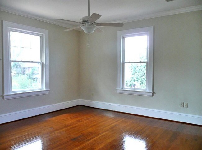 Living Room - 446 Walnut Ave SE