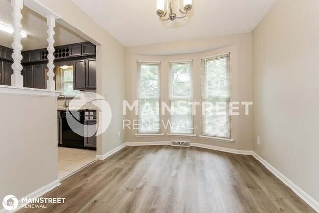 Building Photo - 10608 NW 59th Street, Parkville, MO 64152