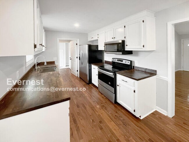 Foto del edificio - 508 Highland Dr