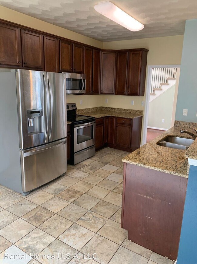Building Photo - 4 br, 3.5 bath House - 1336 Adair Drive