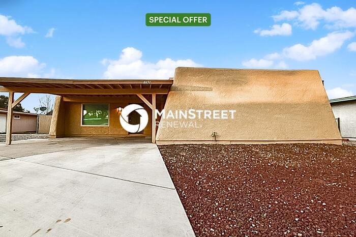 Primary Photo - 3 Bedroom Pet-Friendly Home in Tucson, AZ ...