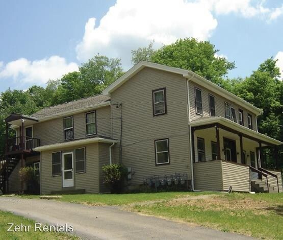 Primary Photo - 10940 Liberty St
