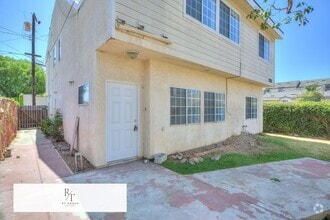 Building Photo - 1352 Euclid Ave