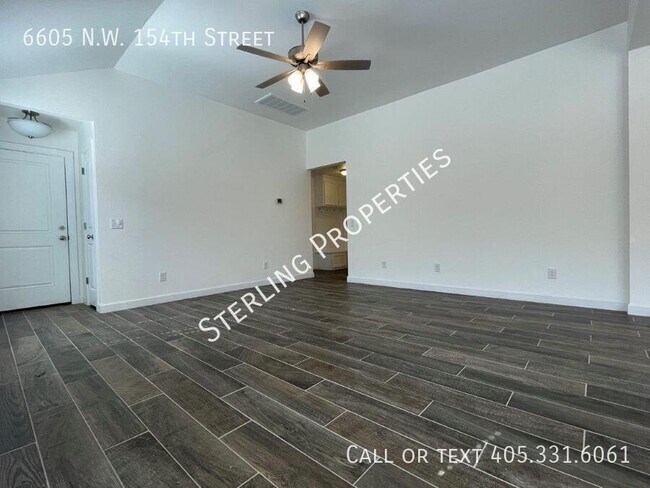 Foto del edificio - 6605 NW 154th St