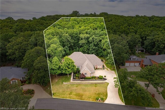 Building Photo - 2912 Cliff Dr