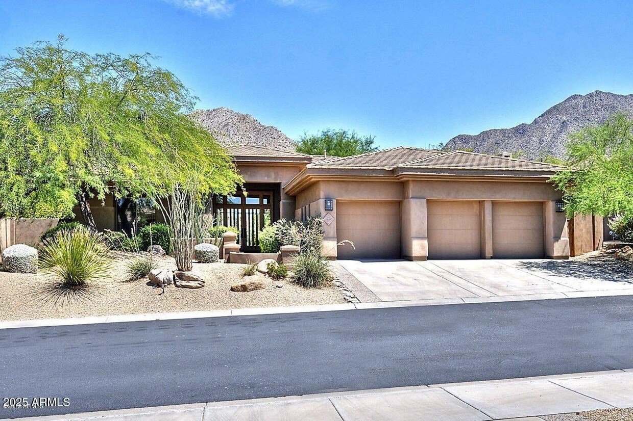Foto principal - 11088 E Acacia Dr