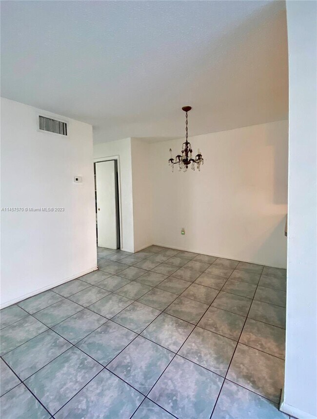 Foto del edificio - 1620 West Ave