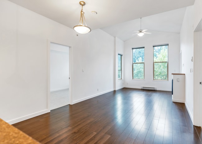 Photo du bâtiment - 265 Ross Dr