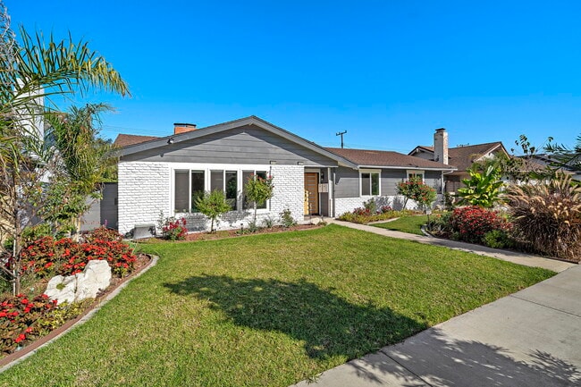 Foto del edificio - 5591 Heil Ave