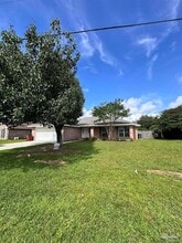 Building Photo - 4203 Frasier Ln