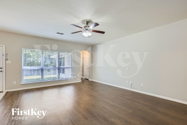 Foto del edificio - 278 Meadowcrest Dr