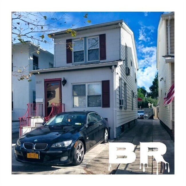Foto del edificio - 1637 W 2nd St