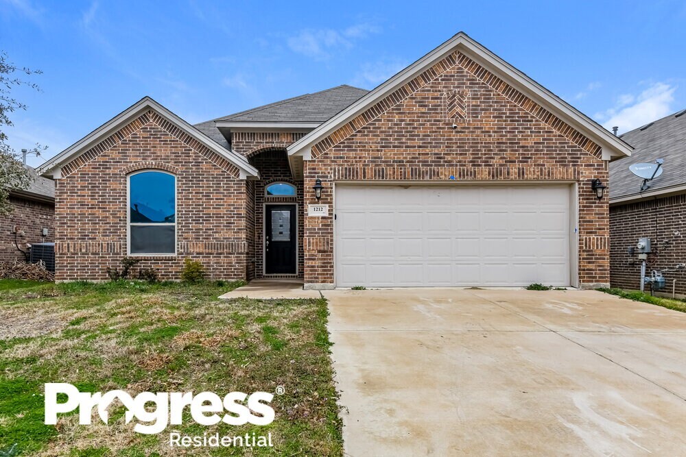 1212 Roping Reins Way, Haslet, TX 76052 House Rental in Haslet, TX