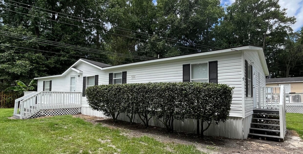Primary Photo - 6803 Waters Ave
