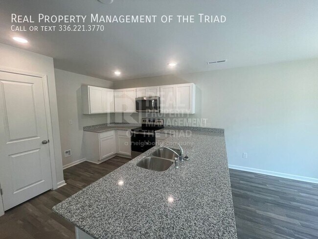 Foto del edificio - Unbelievable 5bd/3ba home in Lexington, br...
