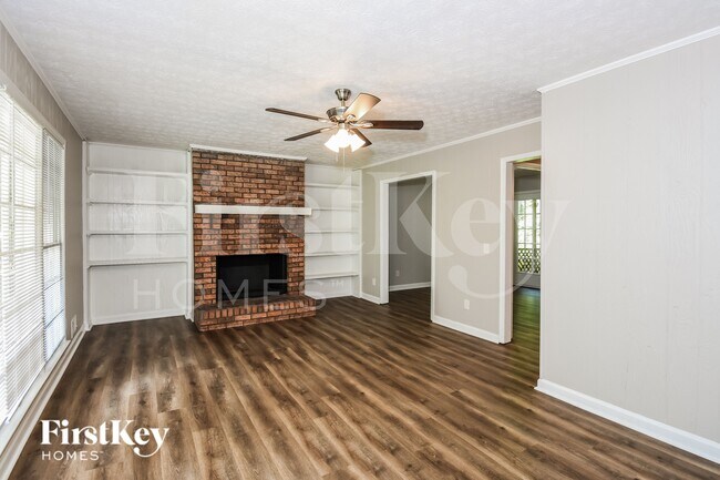 Foto del edificio - 125 Creekview Dr