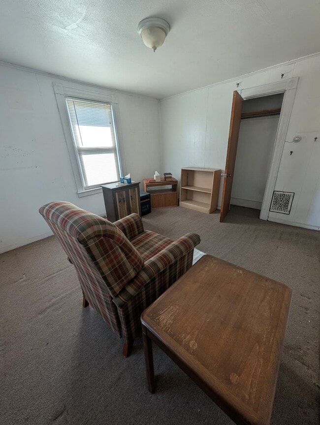 Building Photo - 386 Lighthouse Rd