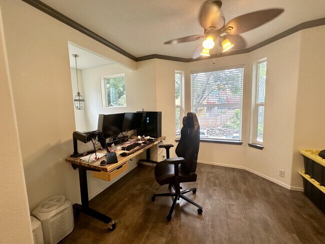 Building Photo - 20680 NW Sedona Ln