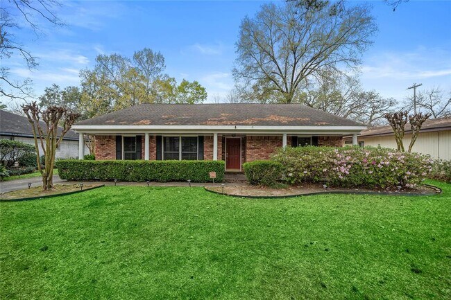 Foto del edificio - 12906 Hansel Ln