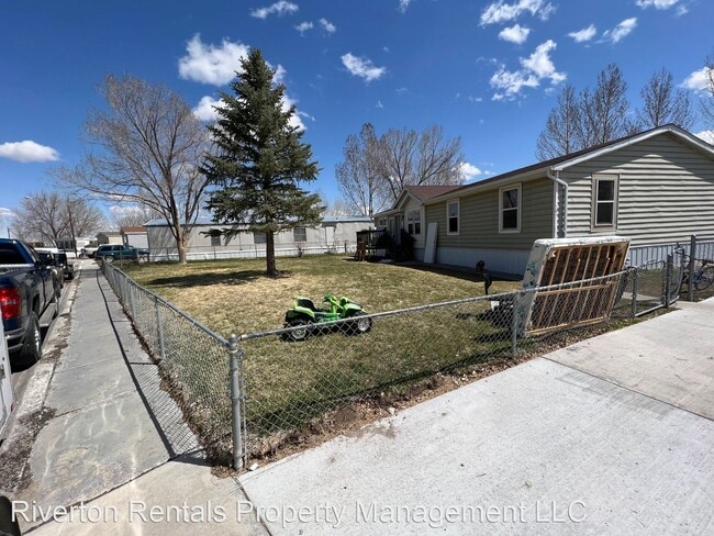 Building Photo - 4 br, 2 bath House - 101 Opal Dr.