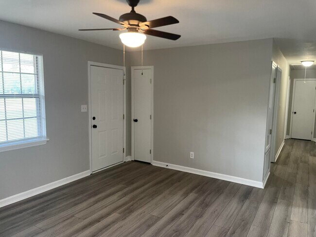 Foto del edificio - 4474 Fulcher Rd