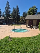 Building Photo - 3715 Tallyho Dr