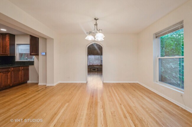 Foto del edificio - 6519 Trumbull Ave