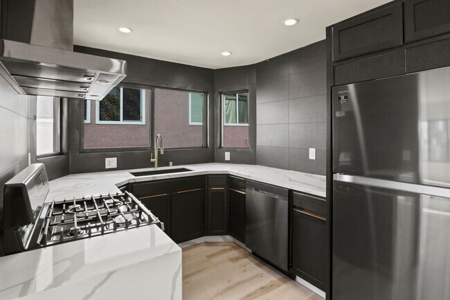 Building Photo - 1139 Bellevue Ave