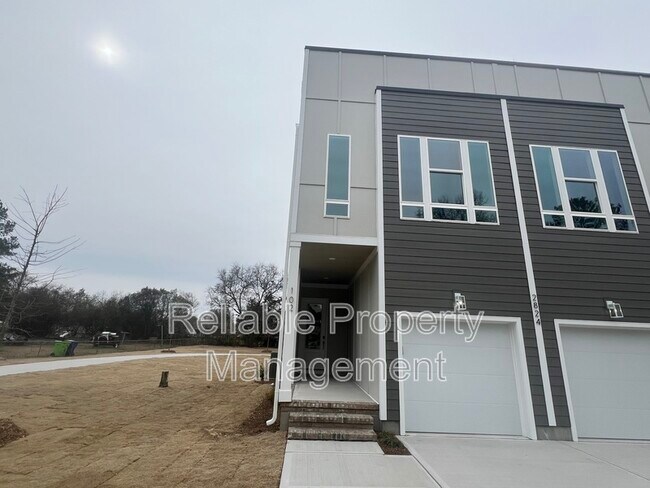 Foto del edificio - 2824 Providence Rd