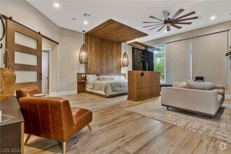 Building Photo - 5 Wood Creek Ct