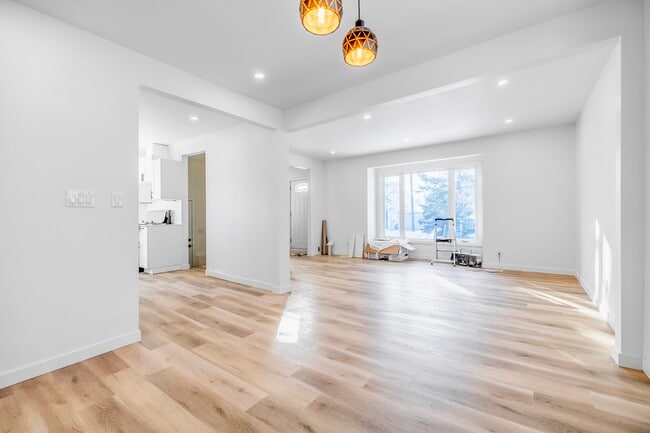 Photo du bâtiment - 1819 Assiniboine Av