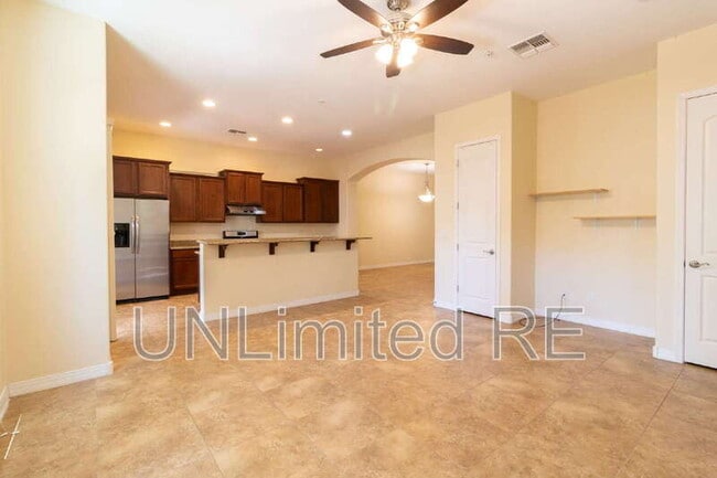 Foto del edificio - 3247 Merryvale Ln