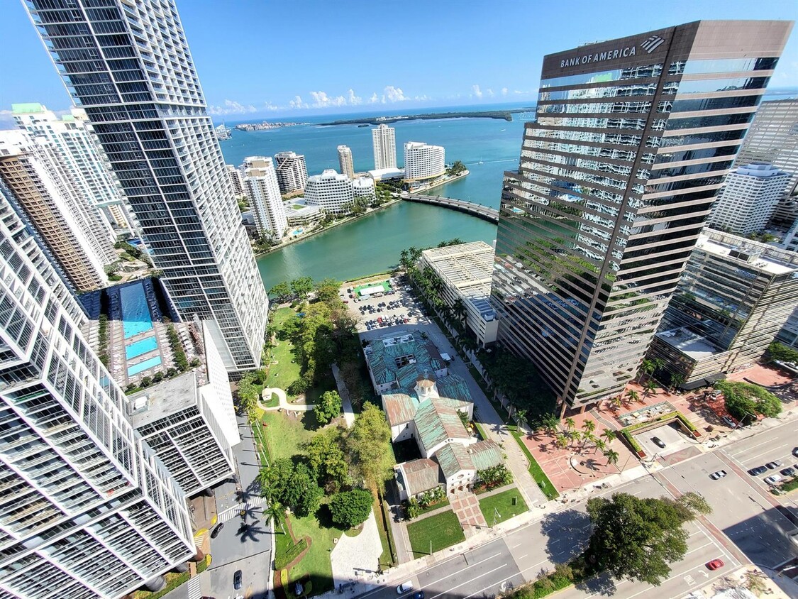 Foto principal - 500 Brickell Ave