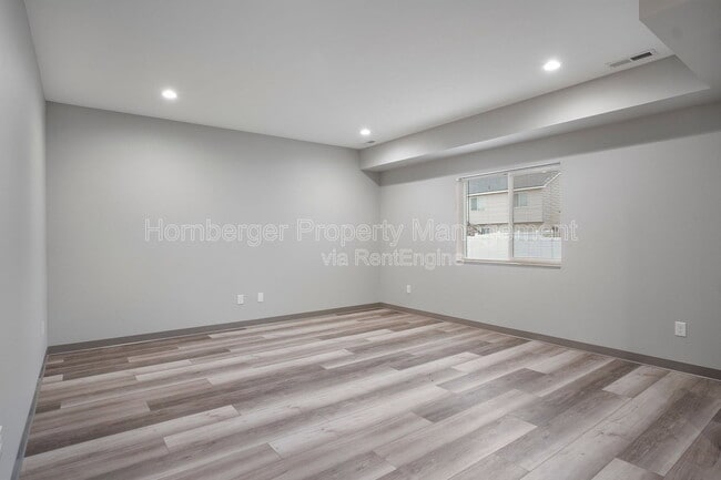 Foto del edificio - 1603 N Manifold Ln