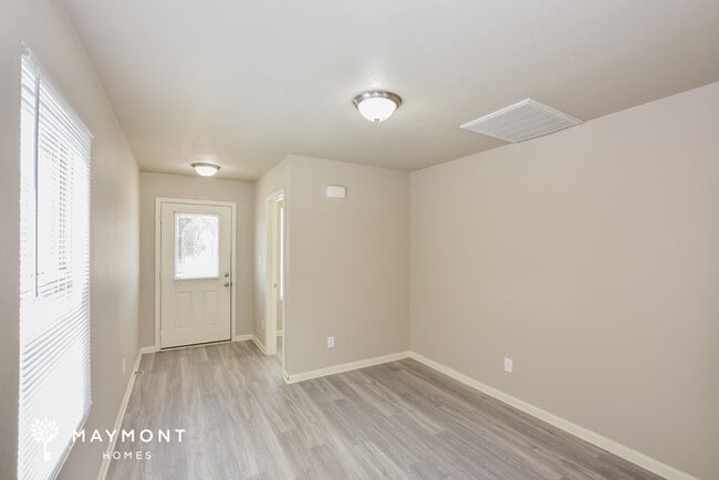 Building Photo - Beautiful Home in Owens Cross Roads