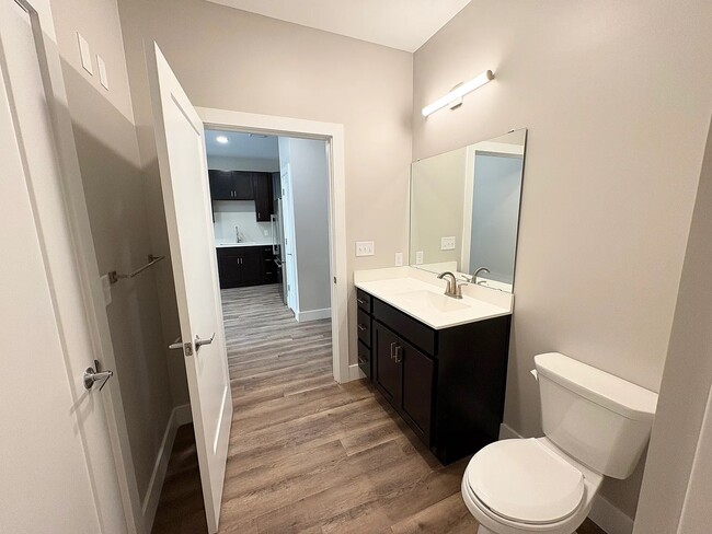 1-Bedroom - Bathroom - Mcknight Flats