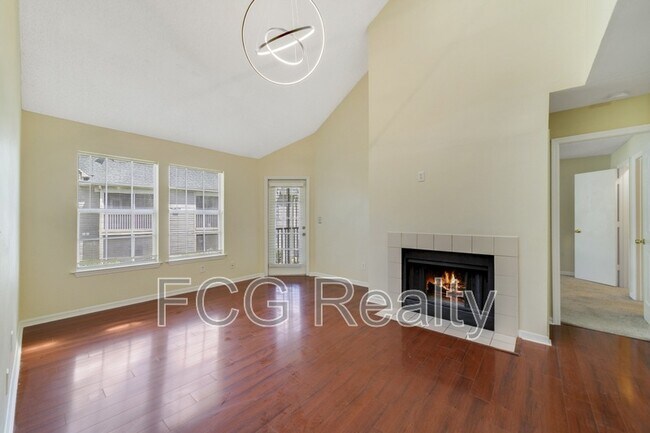 Foto del edificio - 6106 Westgate Dr