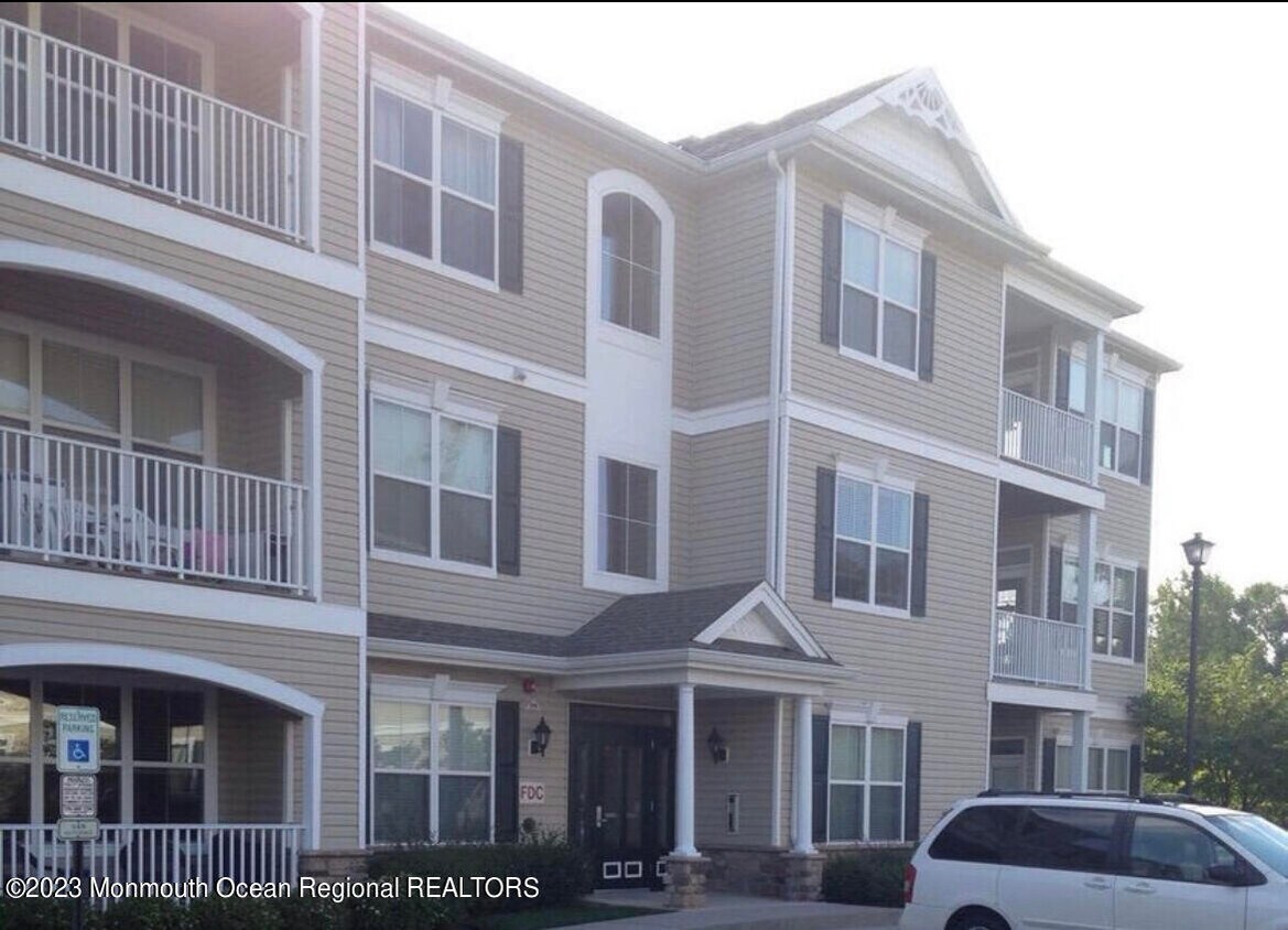 Foto principal - 428 Sloan Ct