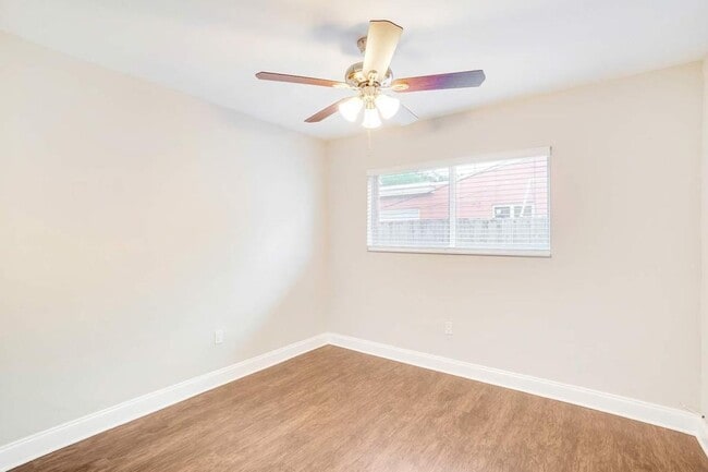 Foto del edificio - 7421 Normandy St