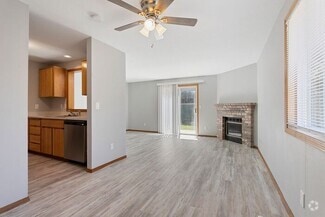 Building Photo - 15578 SW Donna Ct