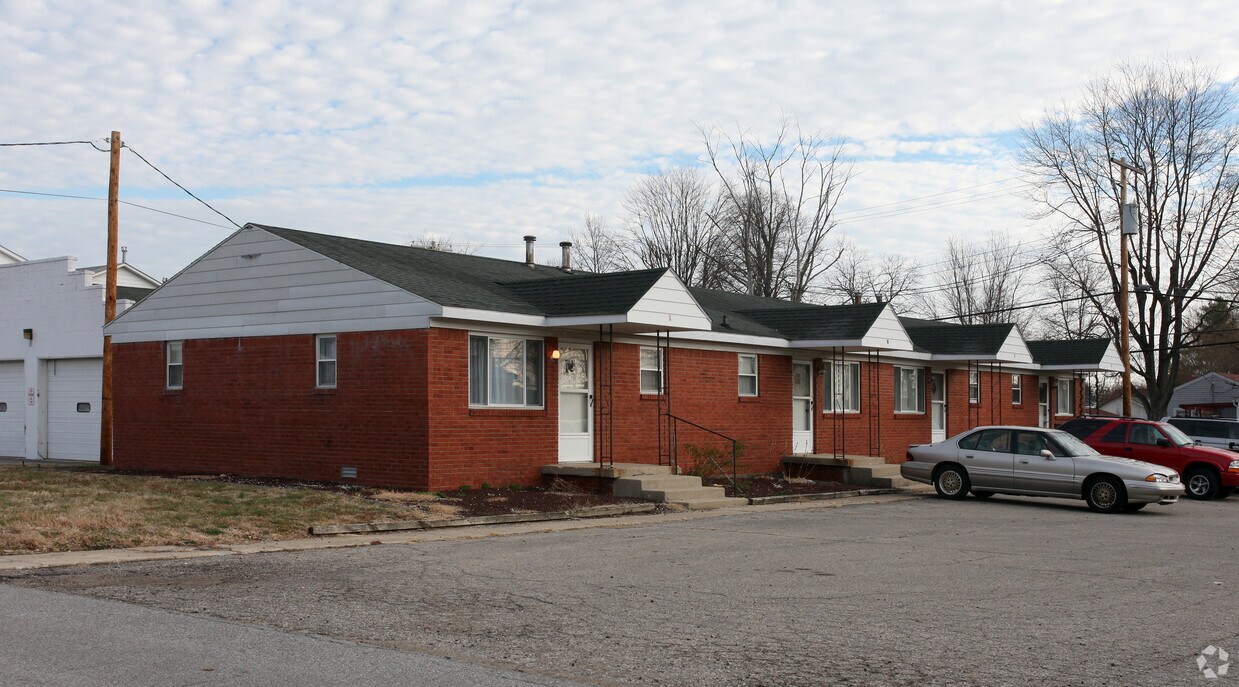 151 Baldwin St, Bargersville, IN 46106 Apartments in Bargersville, IN