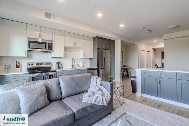 Building Photo - 210 E Green St