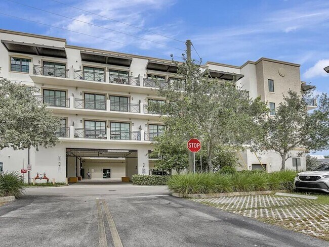 Building Photo - 4100 SW 64th Ave