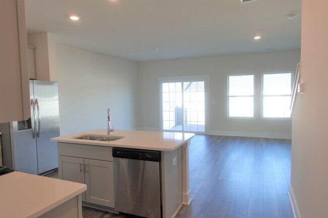 Building Photo - 106 Tramore Ln