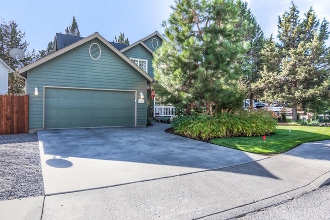 Building Photo - Beautiful home in Tanglewood